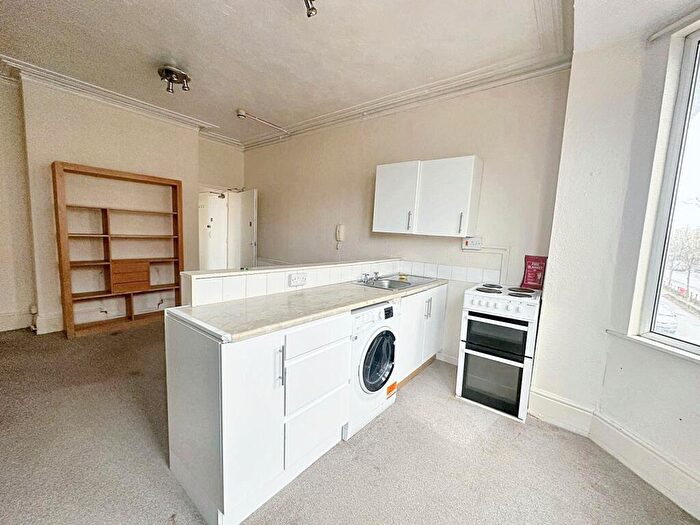 1 Bedroom Flat To Rent In Cardiff Road, Newport, NP20