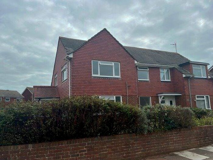 3 Bedroom Semi-Detached House To Rent In Clifford Avenue, Eastbourne, BN21