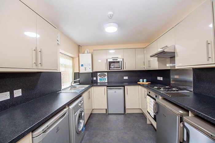 5 Bedroom Terraced House To Rent In Empress Road, Kensington, Liverpool, L7