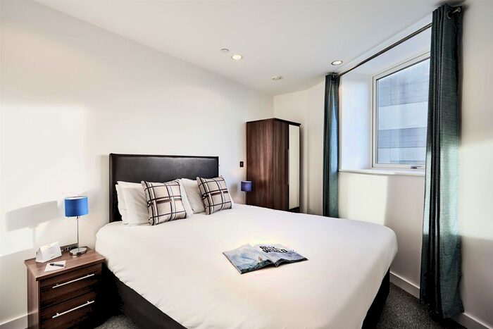2 Bedroom Flat To Rent In The Heart, Media City Uk, Salford, M50