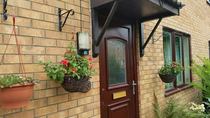 2 Bedroom Terraced House To Rent In Windsor Gardens, Huntingdon, PE28