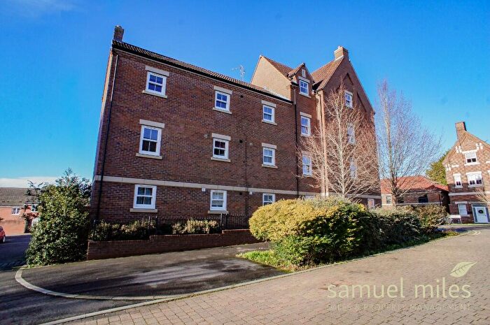 2 Bedroom Flat To Rent In Daisy Brook, Royal Wootton Bassett, SN4