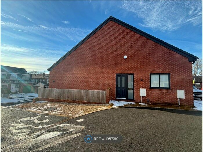 2 Bedroom Semi-Detached House To Rent In Norfolk Avenue, Heywood, OL10