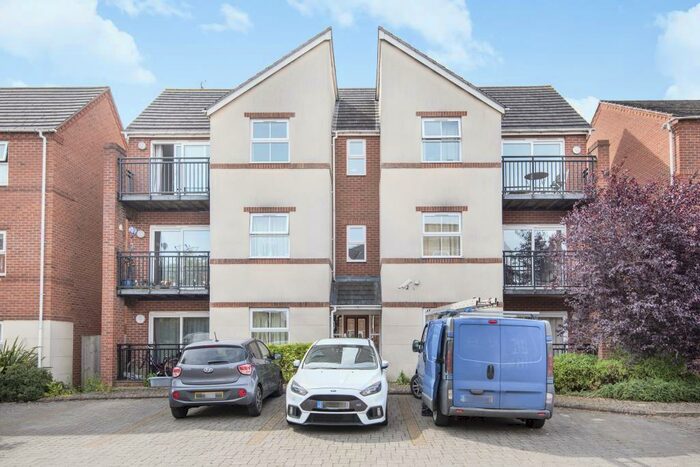 1 Bedroom Apartment To Rent In Alma Road, Banbury, OX16