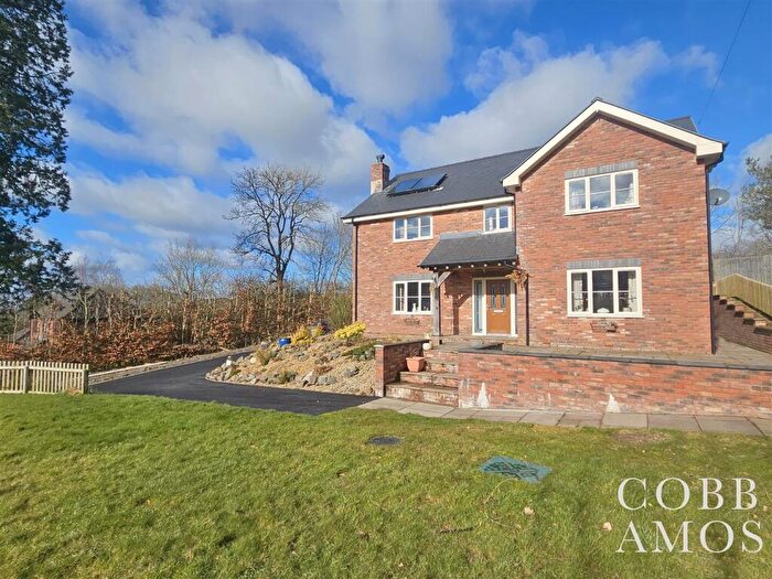 4 Bedroom Detached House For Sale In Dolau, Llandrindod Wells, LD1