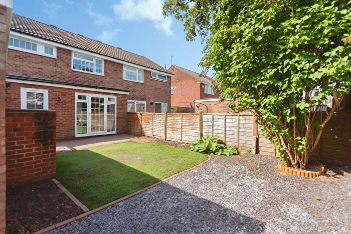 3 Bedroom Semi-Detached House For Sale In Regency Gardens, Birmingham, B14