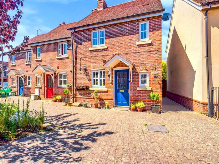 2 Bedroom End Of Terrace House To Rent In Acorn Gardens, Burghfield Common, Reading, Berkshire, RG7