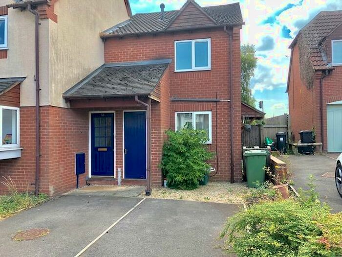 1 Bedroom Apartment To Rent In Grange Close, Bradley Stoke, Bristol, BS32