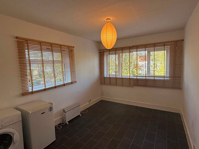 1 Bedroom Studio To Rent In Manor Road, London, N16