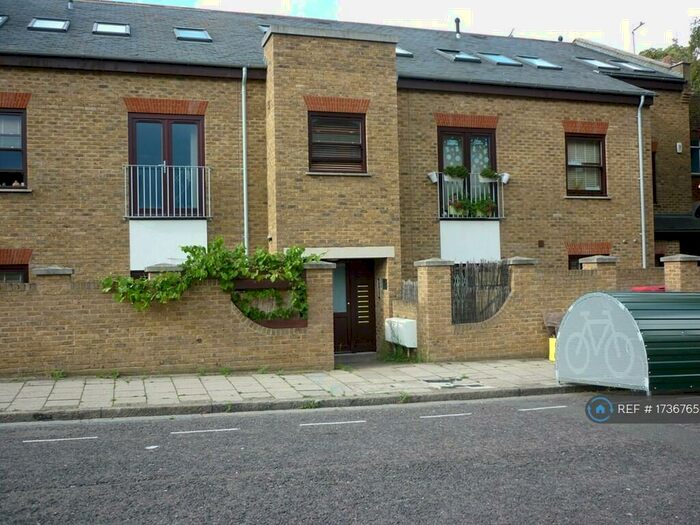 2 Bedroom Flat To Rent In Chelmer Road, London, E9