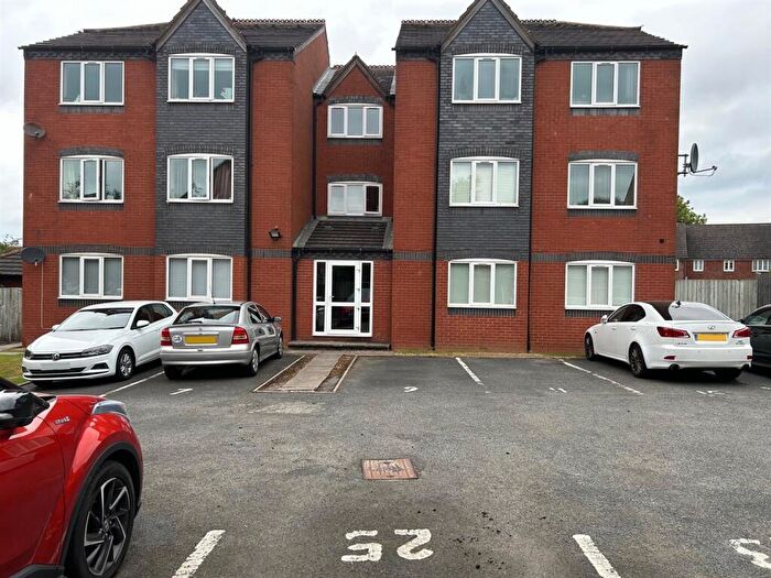 Flat For Sale In Old Port Close, Tipton, DY4