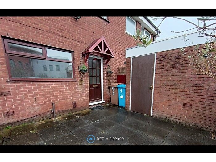 3 Bedroom Terraced House To Rent In London Street, Manchester, M6