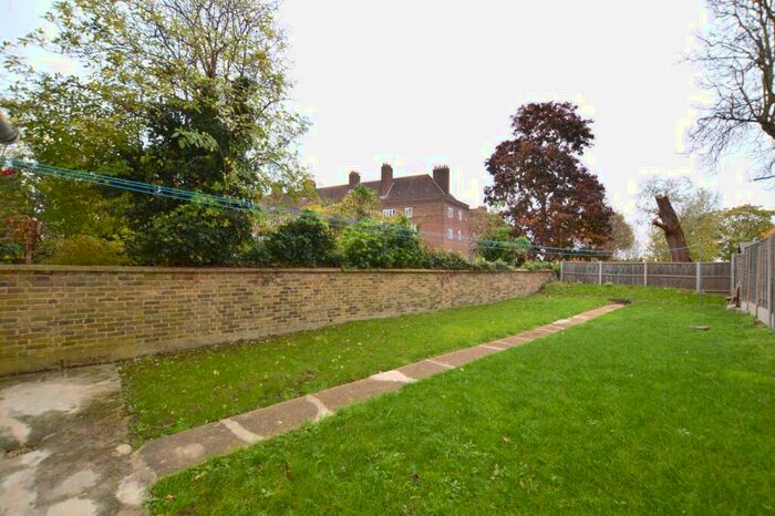 1 Bedroom Flat To Rent In Rye Hill Park Peckham, SE15