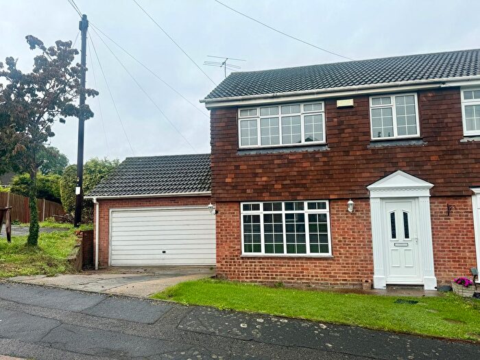 3 Bedroom Semi-Detached House To Rent In Ploughmans Way, Rainham, ME8