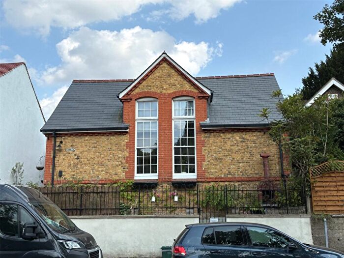 3 Bedroom House For Sale In Main Road, Orpington, BR5