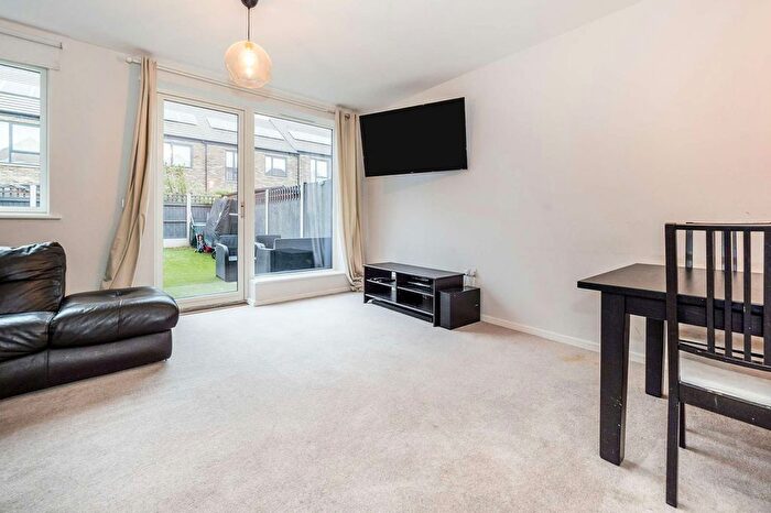 3 Bedroom Terraced House To Rent In Kemmel Road, Dagenham, Essex, RM9