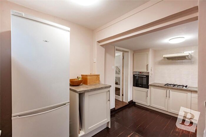 3 Bedroom End Of Terrace House For Sale In Cloverly Road, Ongar, Essex, CM5