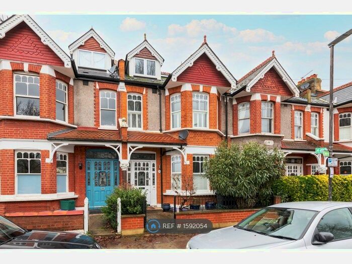 4 Bedroom Terraced House To Rent In Wellington Road, London, SW19