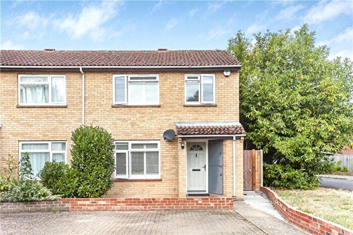 3 Bedroom Semi-Detached House To Rent In Larksfield, Englefield Green, Egham, Surrey, TW20