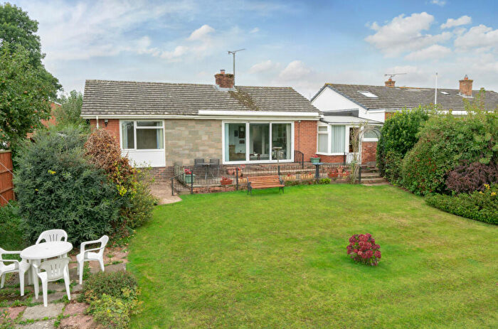 3 Bedroom Bungalow For Sale In Elmside, Willand, Cullompton, Devon, EX15