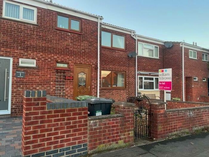 3 Bedroom House To Rent In Appleyard, Stanground, Peterborough, PE2