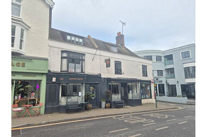 3 Bedroom Flat To Rent In Albion Street, Thanet, Broadstairs, CT10