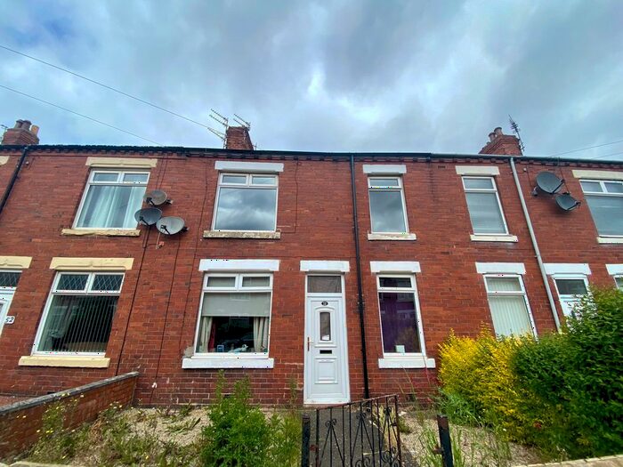 2 Bedroom Flat To Rent In Rothesay Terrace, Bedlington, NE22