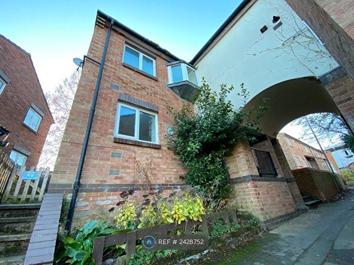 3 Bedroom End Terrace House To Rent In Crane Walk, Northampton, NN3