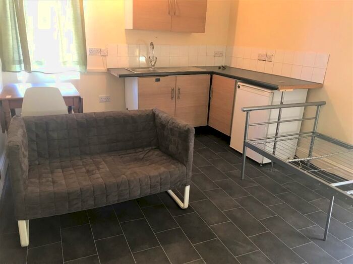 Studio To Rent In Clive Street, Cardiff(City), CF11