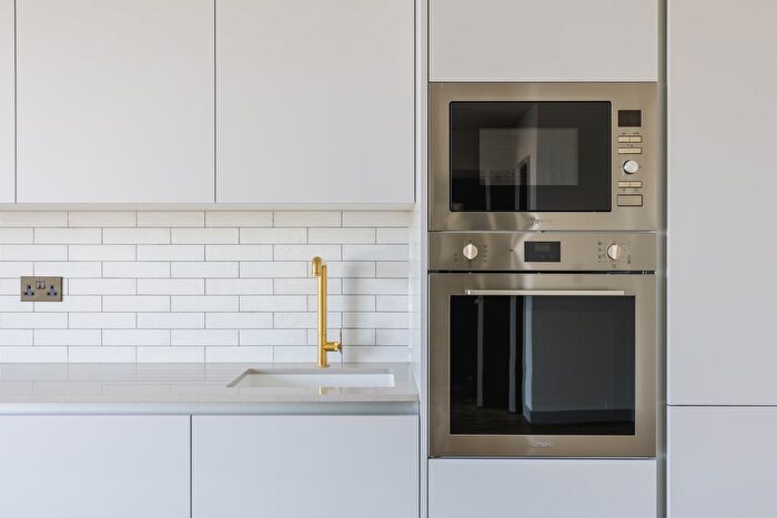 1 Bedroom Studio To Rent In The Eades, Selborne Road, London, E17