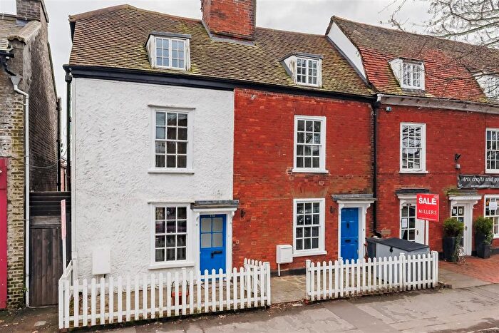 2 Bedroom End Of Terrace House For Sale In High Steet, Epping, CM16