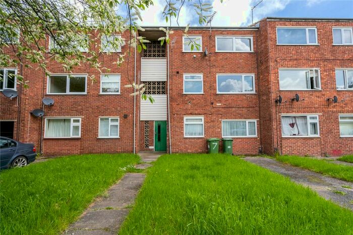 2 Bedroom Apartment To Rent In Thorgam Court, Grimsby, Lincolnshire, DN31