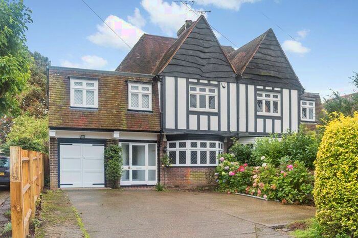 4 Bedroom Semi-Detached House To Rent In Canterbury, CT1