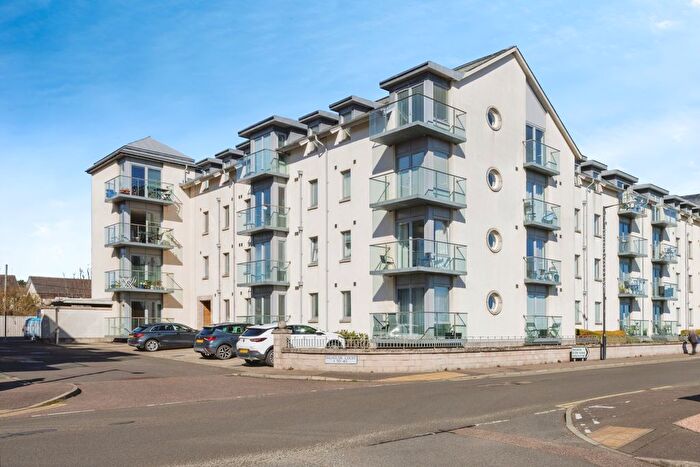 2 Bedroom Flat For Sale In Links Parade, Carnoustie, Angus, DD7