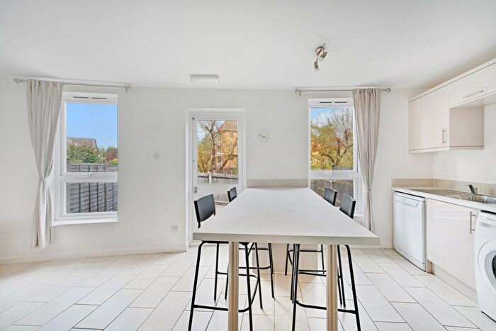 4 Bedroom Terraced House To Rent In Garter Way, Surrey Quays, SE16