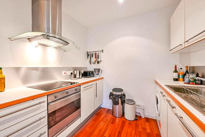 1 Bedroom Flat To Rent In Poole Street, Hoxton, London, N1