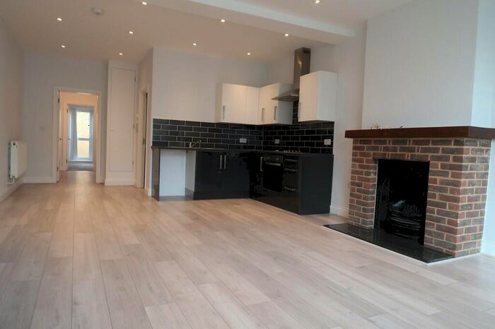 2 Bedroom Apartment To Rent In Green Street, EN3