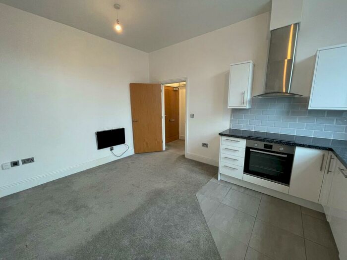 1 Bedroom Flat To Rent In Market Street, Rugby, CV21