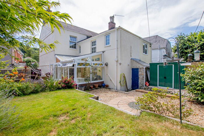 4 Bedroom End Of Terrace House For Sale In Old Priory, Plympton, PL7