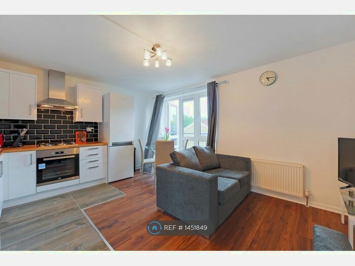 4 Bedroom Flat To Rent In Alexandra Street, London, SE14