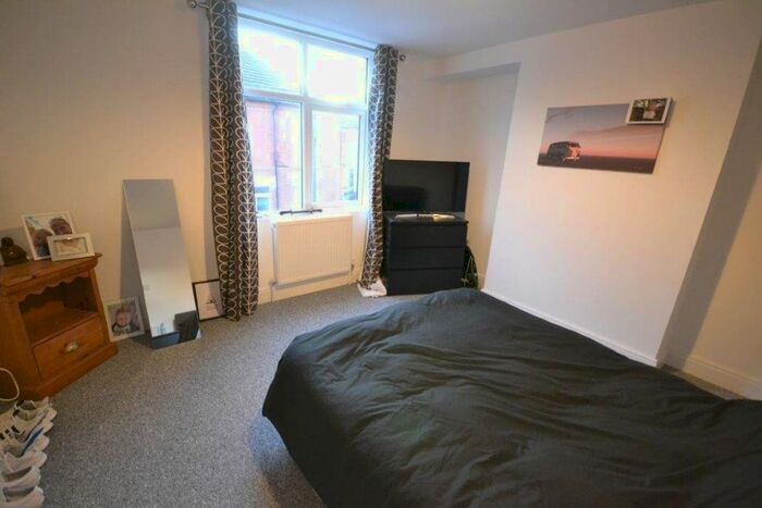 5 Bedroom Terraced House To Rent In Wordsworth Road, Knighton Fields, Leicester, LE2