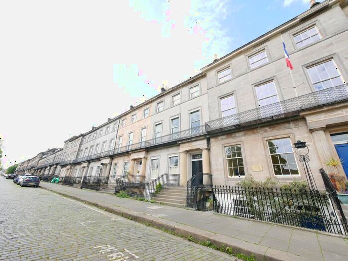 4 Bedroom Flat To Rent In Regent Terrace, Calton Hill, Edinburgh, EH7