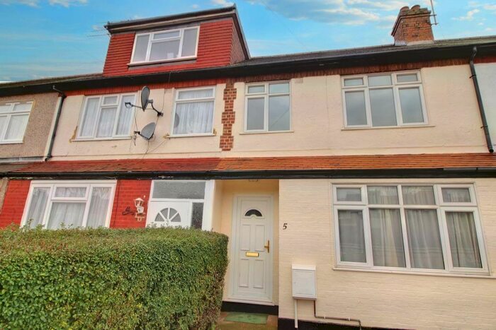3 Bedroom Terraced House To Rent In Oxford Close, London, N9