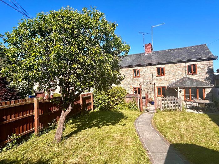 2 Bedroom End Of Terrace House For Sale In Kington, Herefordshire, HR5