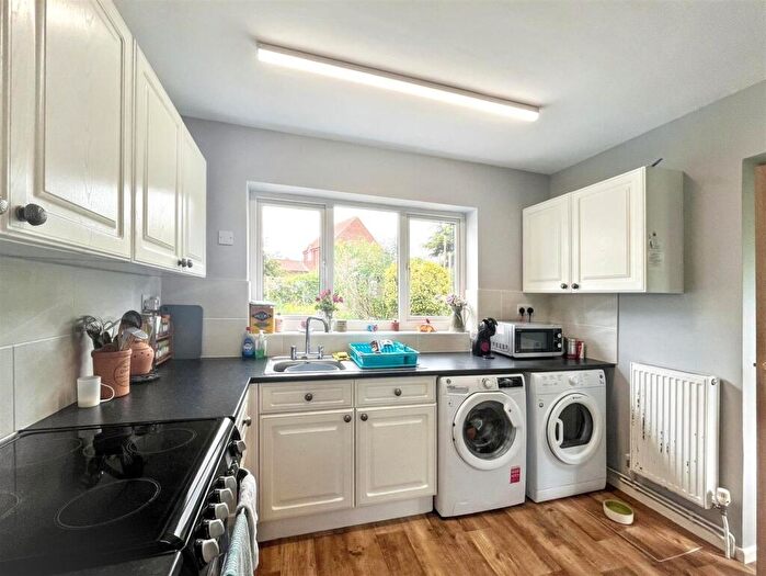 2 Bedroom Detached Bungalow For Sale In Sandpit Lane, Thorpe Market, Norwich, NR11