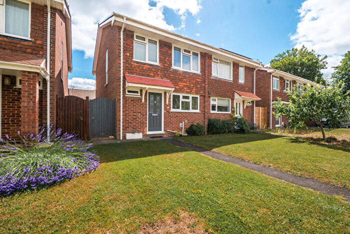 3 Bedroom Semi-Detached House For Sale In Bradley Road, Harestock, SO22