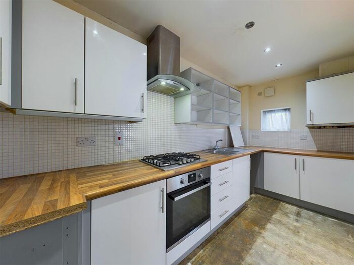 2 Bedroom Flat To Rent In Topper Street, Cambridge, CB4