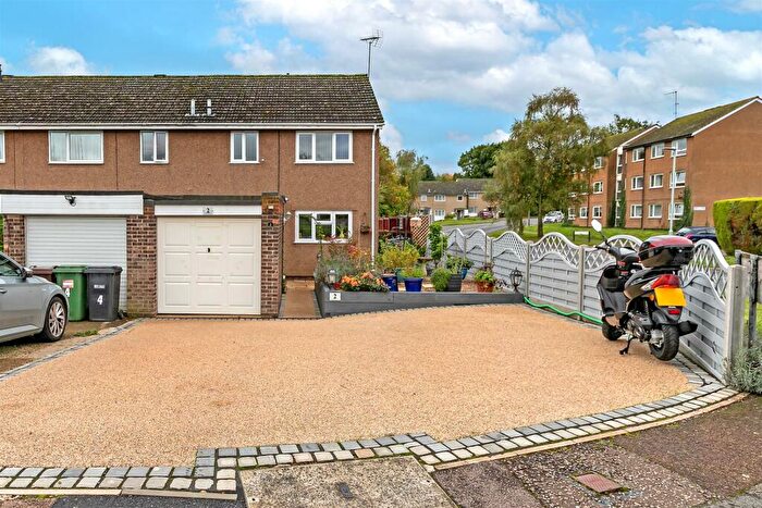 3 Bedroom End Of Terrace House For Sale In Smallwood Close, Wheathampstead, St. Albans, AL4