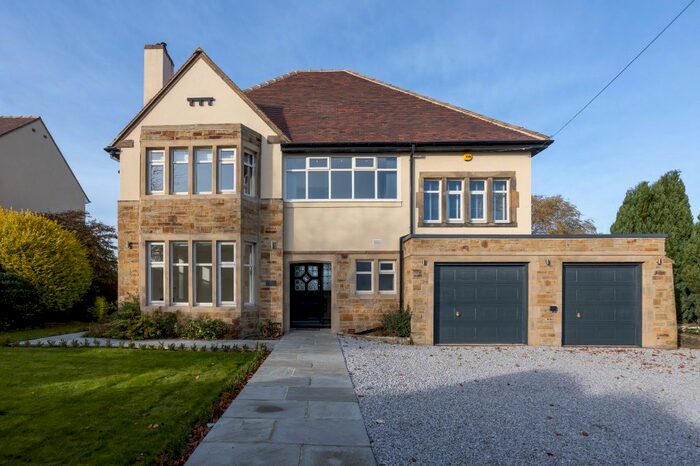 5 Bedroom Detached House To Rent In Dorchester Road, Fixby, Huddersfield, HD2