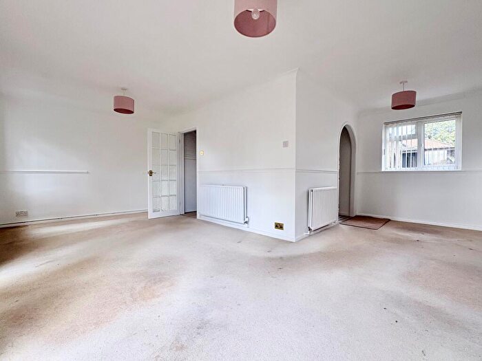 3 Bedroom Terraced House To Rent In Beyers Gardens, Hoddesdon, EN11